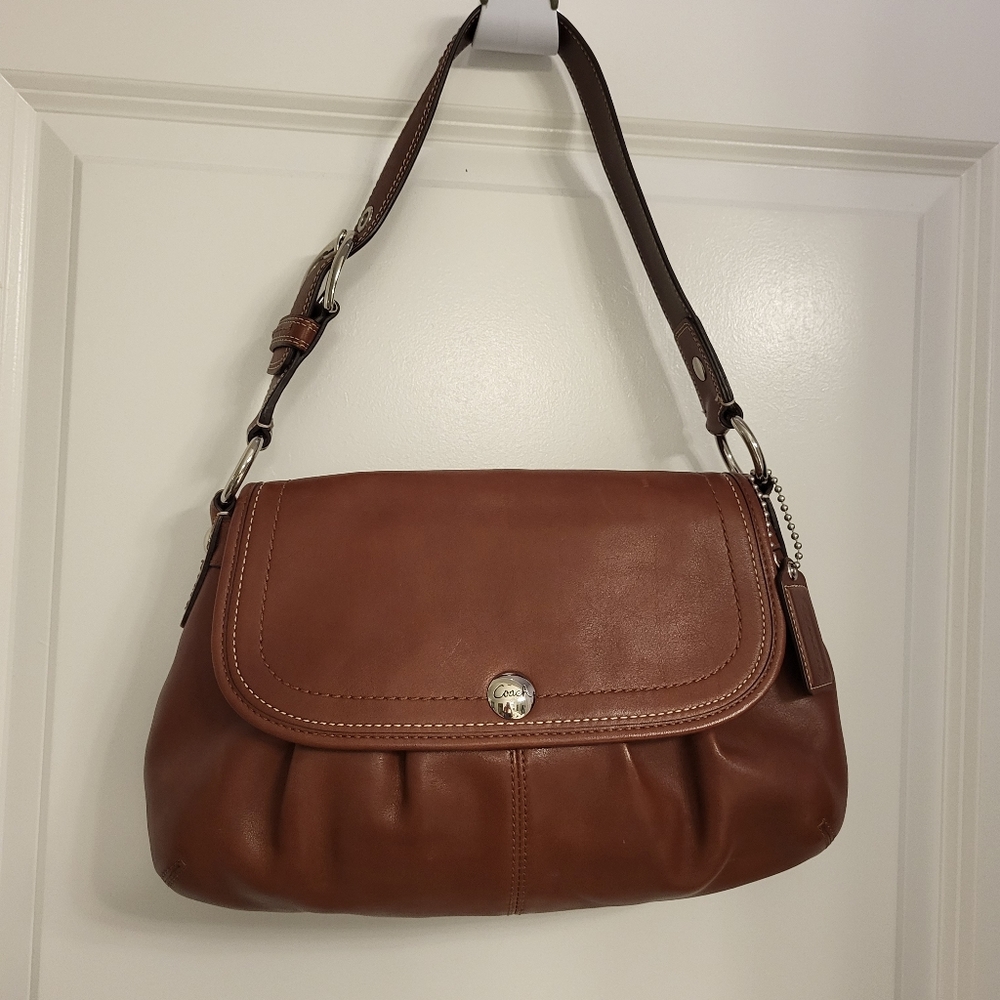 Coach Tan Leather Pleated Shoulder bag